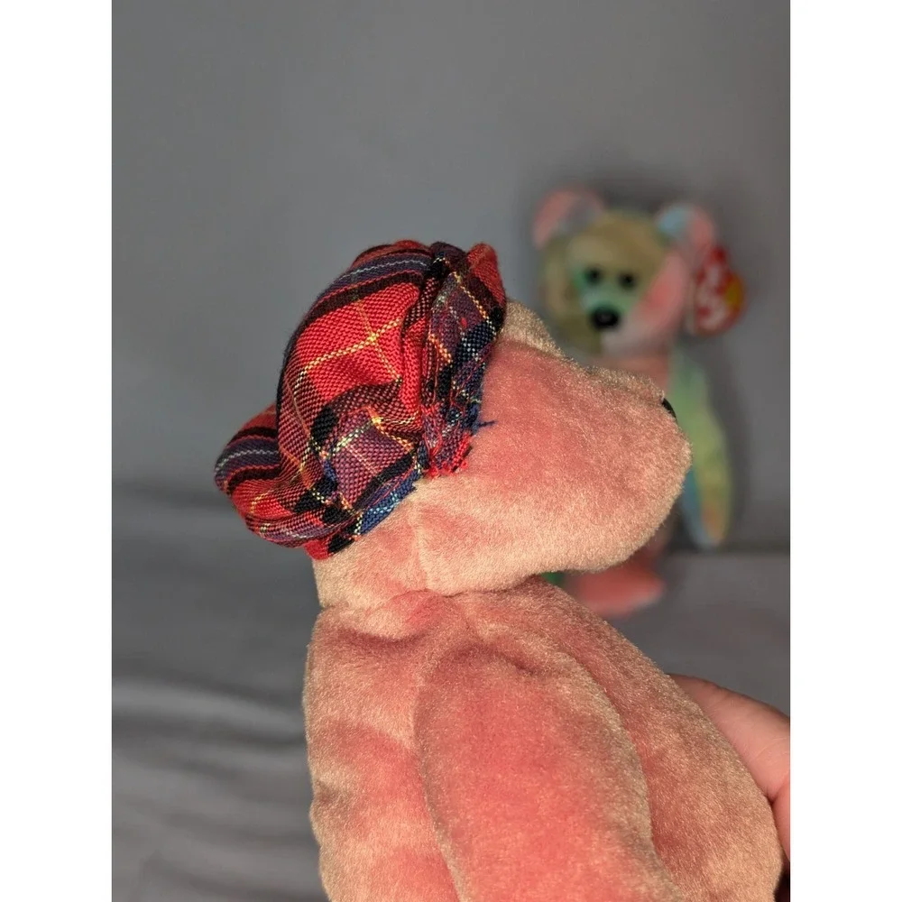 Ty Beanie Babies PGA  Tour Golf Bear 2004‎ And Tye Dye Peace Bear